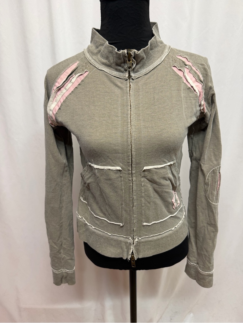 Taunt Women’s Small Gray Pink Distressed Zip Up Sweatshirt Y2K Grunge Moto